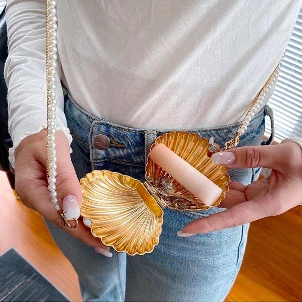 Mini Shell Lipstick Crossbody Bag-Chic and Unique - Picture 5 of 5